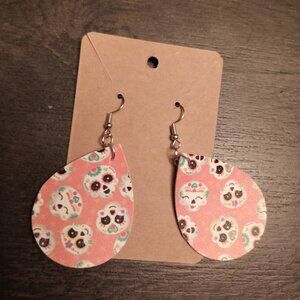 BLACk SUGAR SKULL - ORANGE SUGAR SKULL PRINT FAUX LEATHER TEARDROP EARRINGS